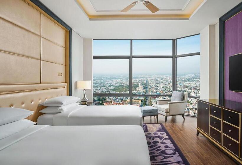 Номер Клуб, Sheraton Can Tho