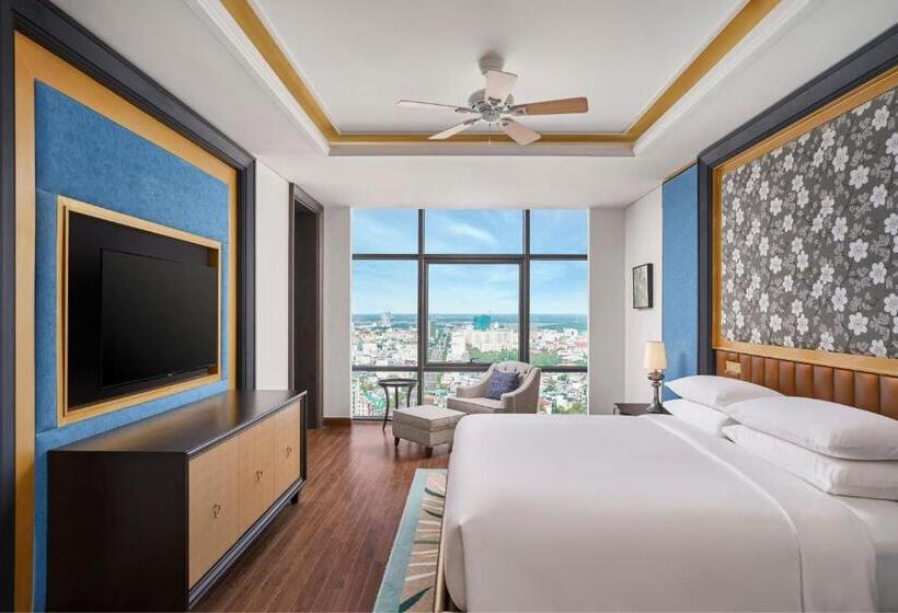 Люкс Клуб, Sheraton Can Tho