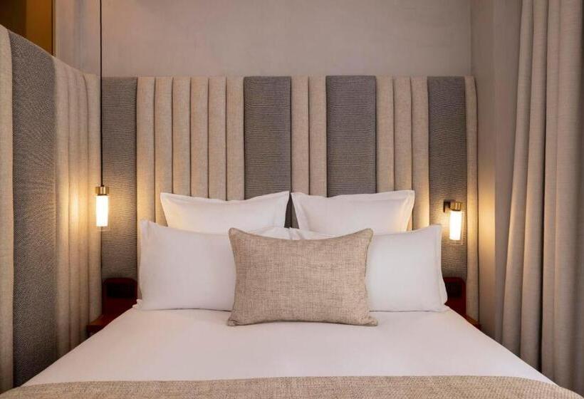 اتاق استاندارد, Hôtel Pilgrim