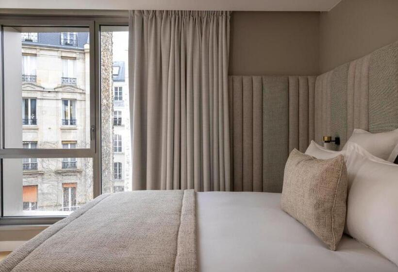 اتاق لوکس, Hôtel Pilgrim