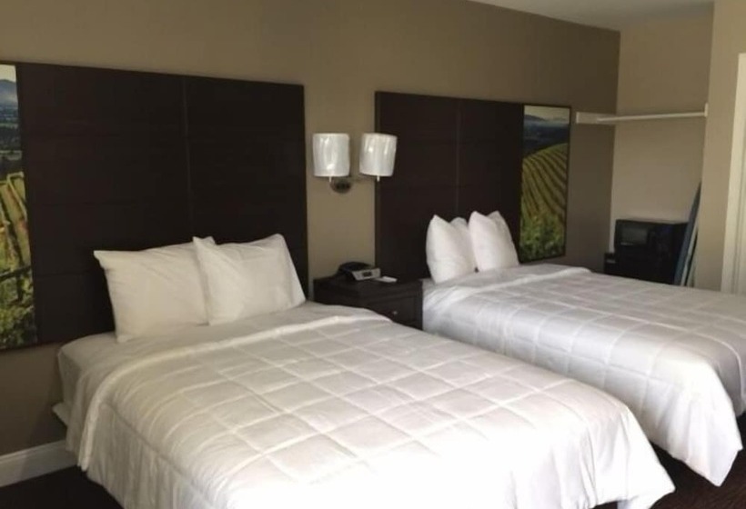 Номер Стандарт 2 Двуспальные Кровати, Vallejo Inn