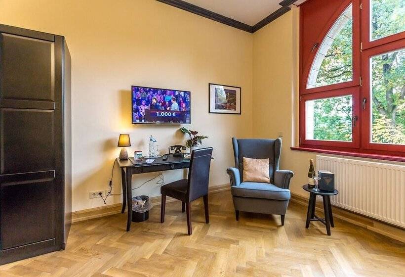 Номер Стандарт, Waldschlosschen Wangen