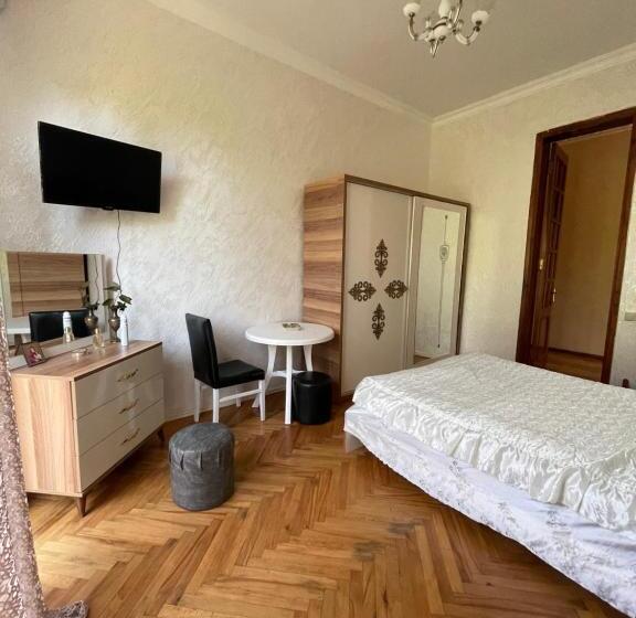 اتاق سوپریور با تخت بزرگ, Near The Sea