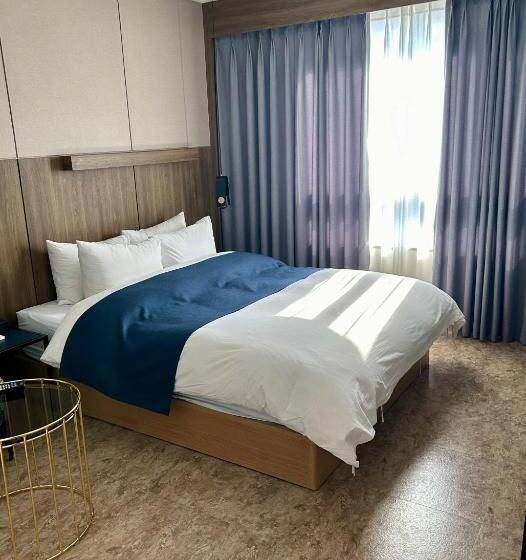 Номер Deluxe, Adele In Gyeongju
