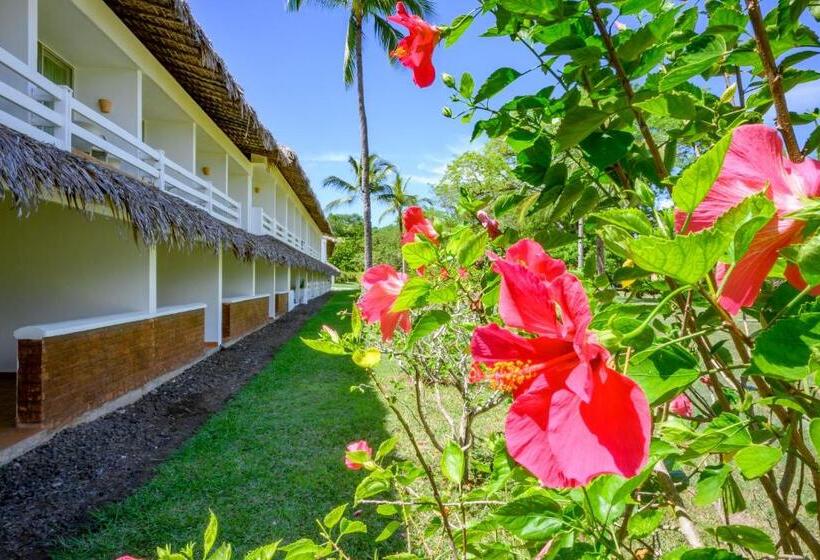 اتاق استاندارد با چشم‌انداز باغ, Andilana Beach Resort