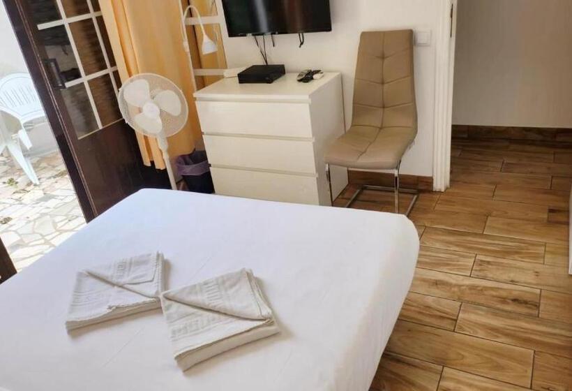اتاق استاندارد, Blife Faro Beach Hostel & Rooms