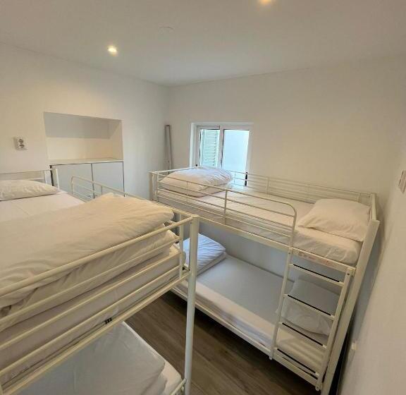 تختخواب در اتاق مشترک, Blife Faro Beach Hostel & Rooms