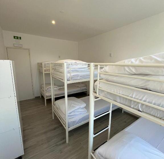 تختخواب در اتاق مشترک, Blife Faro Beach Hostel & Rooms
