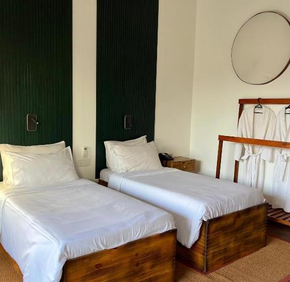 Номер Стандарт с Балконом, Palm Garden Ayurveda Resort