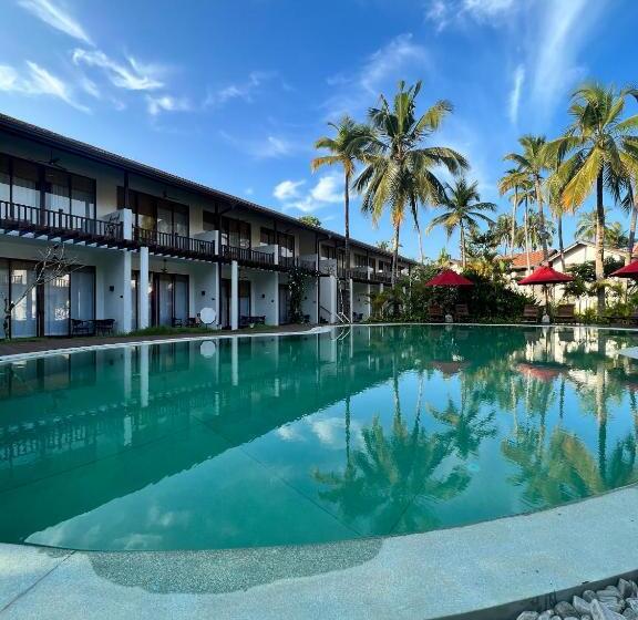 Номер Стандарт с Балконом, Palm Garden Ayurveda Resort