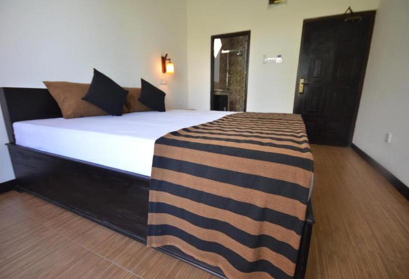 Номер Стандарт с Балконом, L&d Lodge