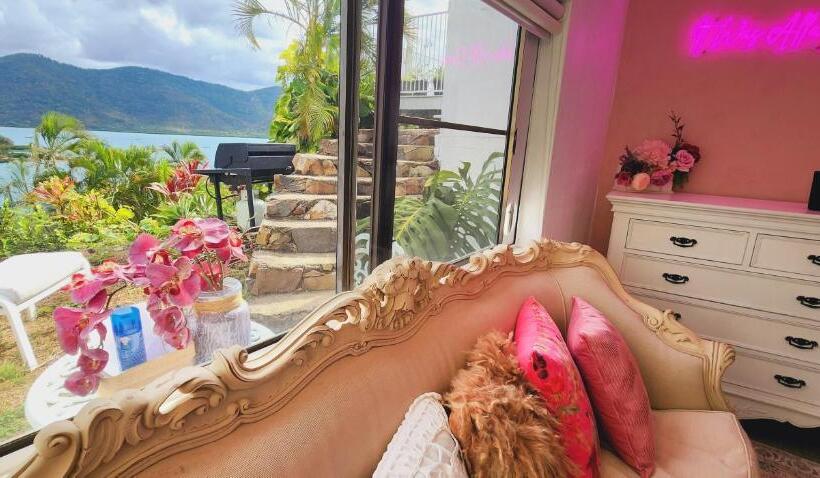 Номер Стандарт Вид на Море, The Haven View   Airlie Beach