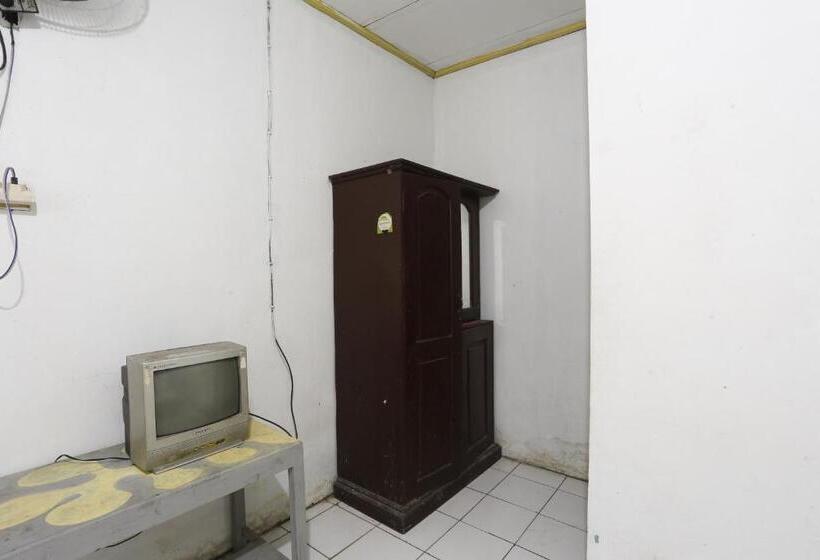 Номер Стандарт Индивидуальный, Oyo 93119 Guest House Leo Patra
