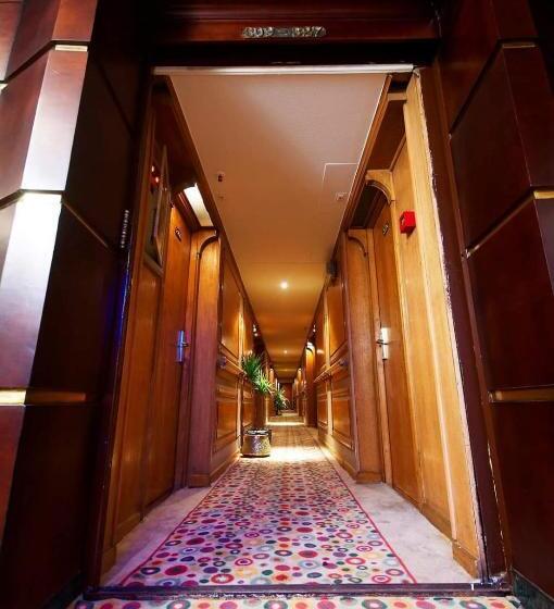 اتاق استاندارد سه تخته با چشم‌انداز, Upper Sky Tours 5 Stars Nile Cruises Sailing From Luxor To Aswan Every Saturday & Monday For 4 Night