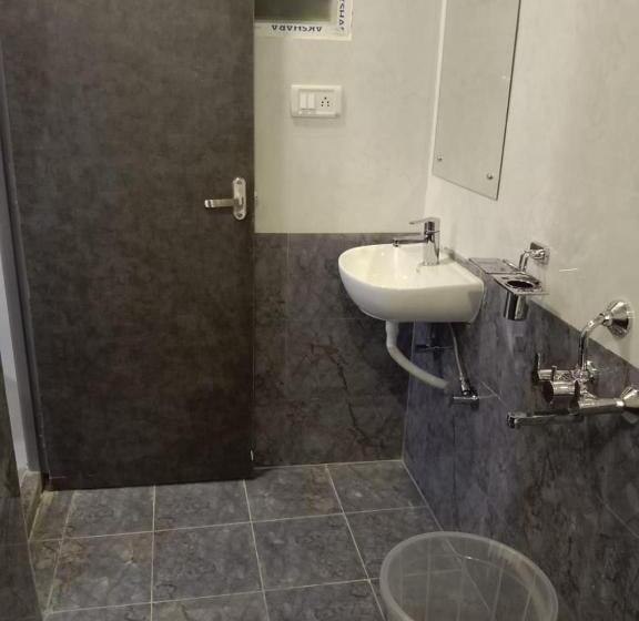 חדר סטנדרט, Raaj Grand