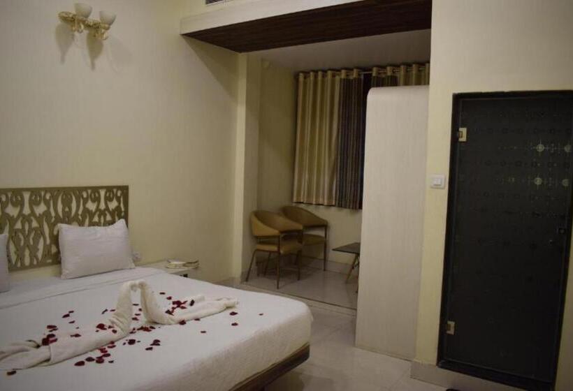 Номер Deluxe, The Hills, Ambikapur