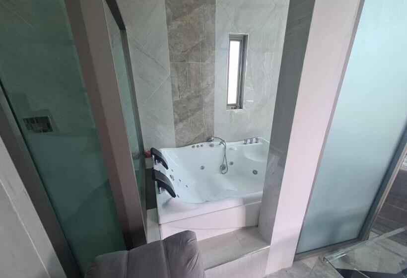 سوییت جونیور, Casa Blanca Oaxtepec Tlayacapan