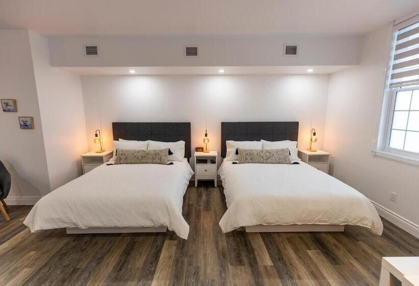 Четырехместный Номер Superior, Auberge Nouvelle France