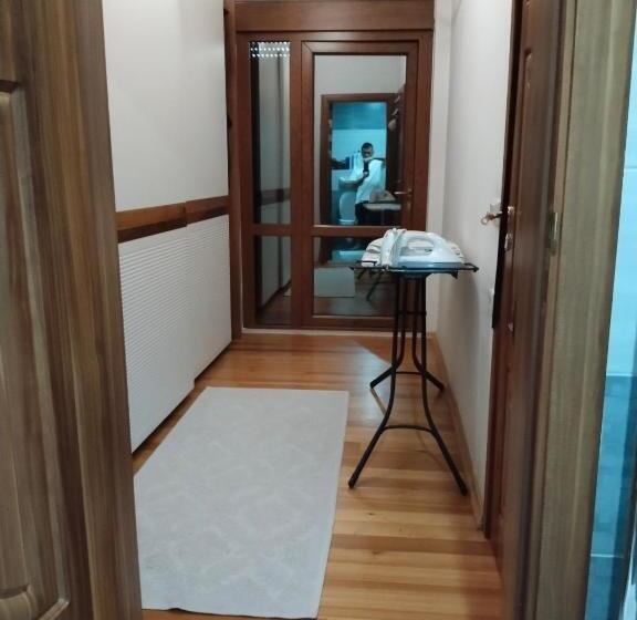 Номер Стандарт, özçelik Apartmanı