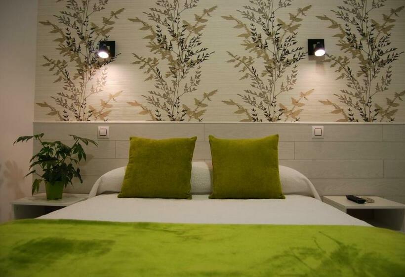اتاق استاندارد, Hostal Petite Maman