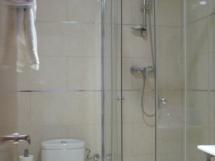 Номер Стандарт, Hostal Drassanes