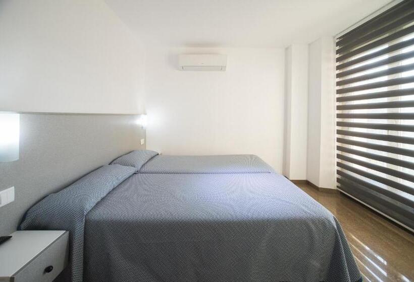 Номер Стандарт Индивидуальный, Hostal Drassanes