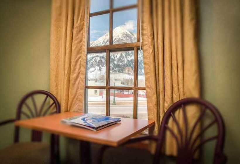 Номер Стандарт, Old Town Inn