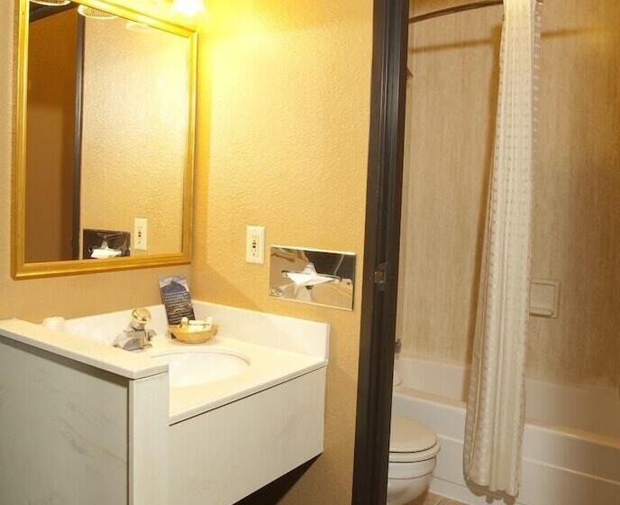 Номер Стандарт, Old Town Inn
