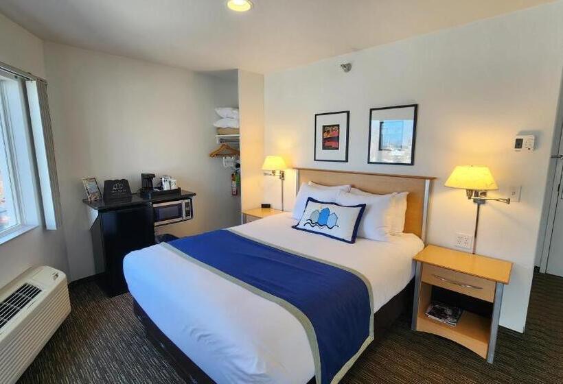 Quarto Estandar com Sacada, South Pier Inn