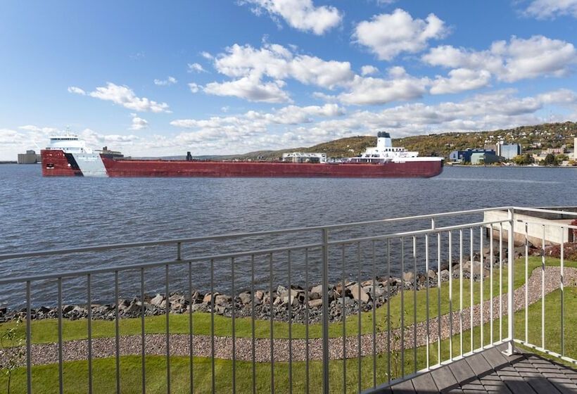Полулюкс для Инвалидов, South Pier Inn