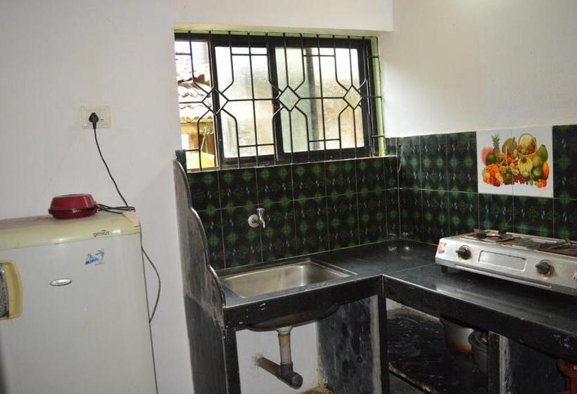 استودیوی لوکس, Mantrastays