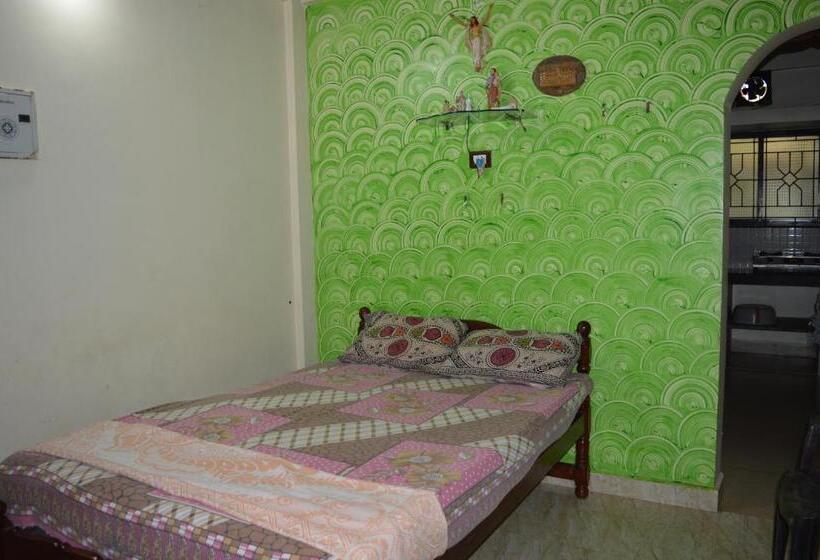 استودیو استاندارد با بالکن, Mantrastays