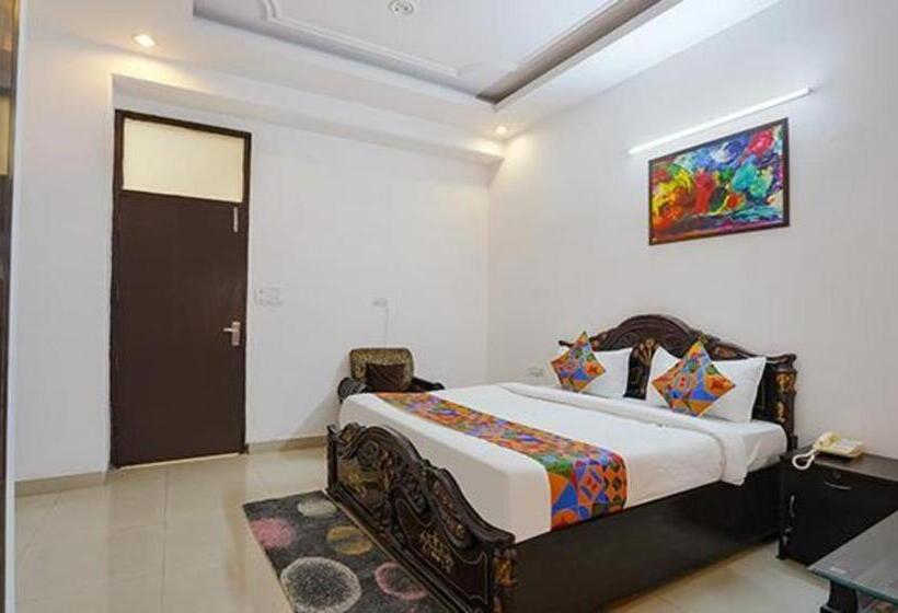 Номер Deluxe, Admire Inn Noida Sector 50