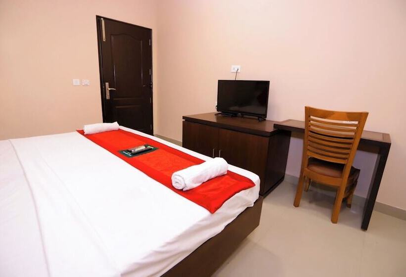 Номер Deluxe, Admire Inn Noida Sector 50