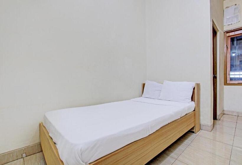 Номер Стандарт, Oyo Life 92663 Karmel 6