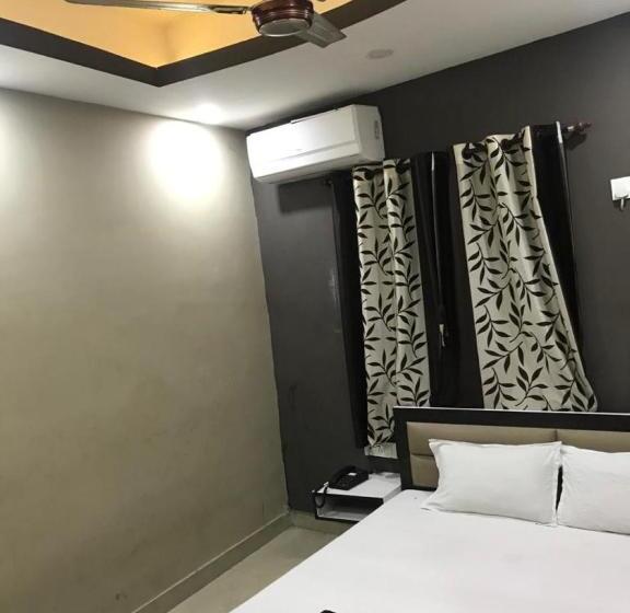 Номер Deluxe, Sadia Guest House, Kolkata