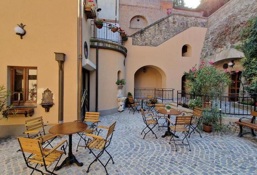 آپارتمان 1 خوابه, Red Lion Pub & Apartments Szentendre