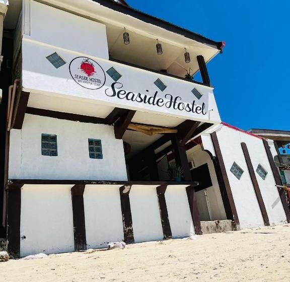 اتاق خانوادگی با سرویس بهداشتی مشترک, Seaside Hostel Malapascua