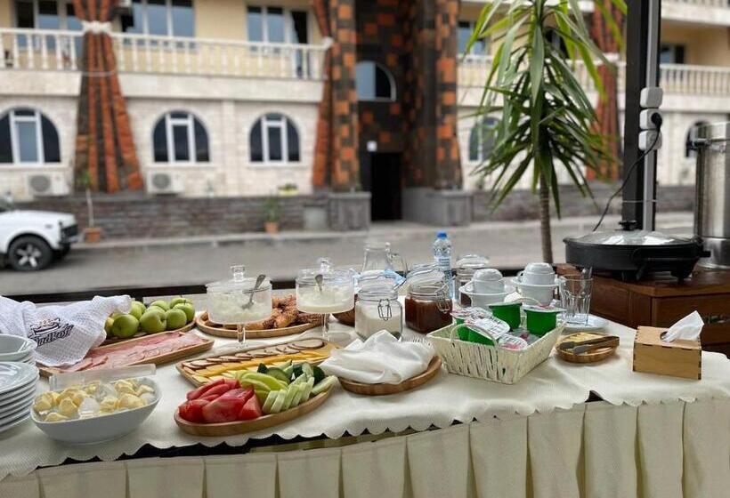 اتاق عادی, Grand Hotel Kapan, Armenia