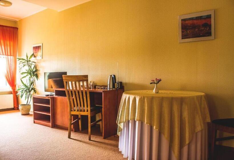 اتاق لوکس, Guesthouse četri Vēji