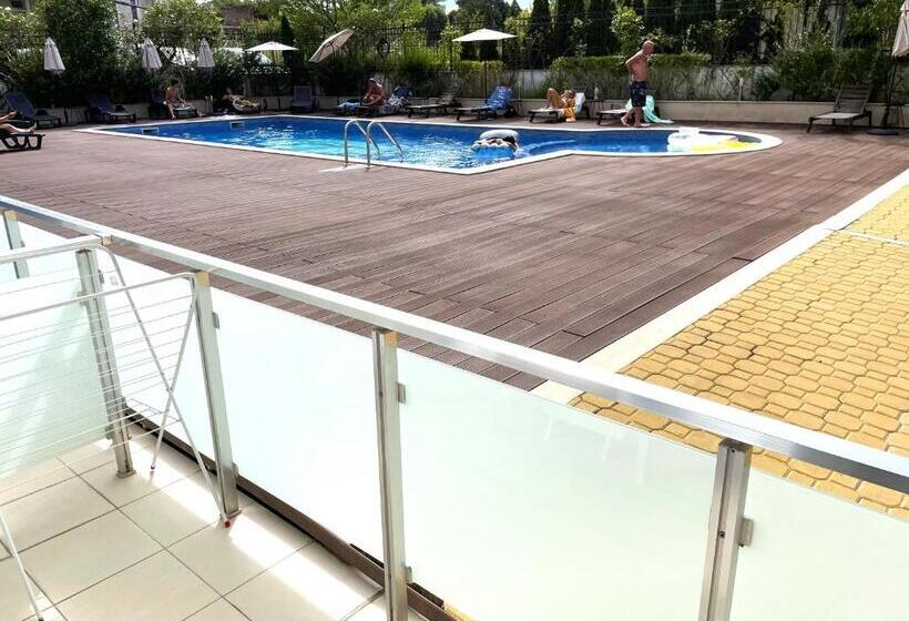 חדר אקונומי, Private Apartments Stamopolu Lux