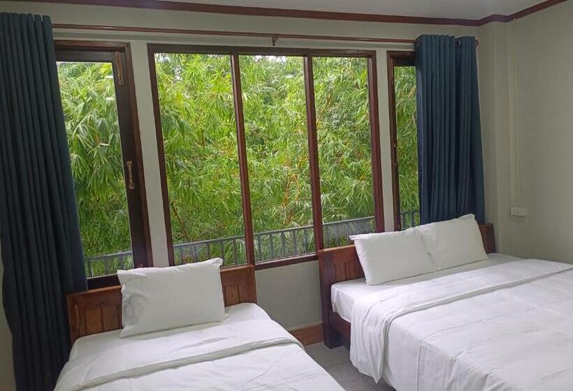 Номер Deluxe, Vang Vieng Champa
