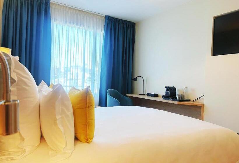 Номер Стандарт, Hôtel Oden Paris Ivry
