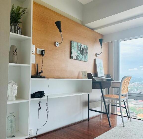 Апартаменты 1 Спальня Вид на Море, Feels Like Home Condos Abreeza Place Tower 1 & 2