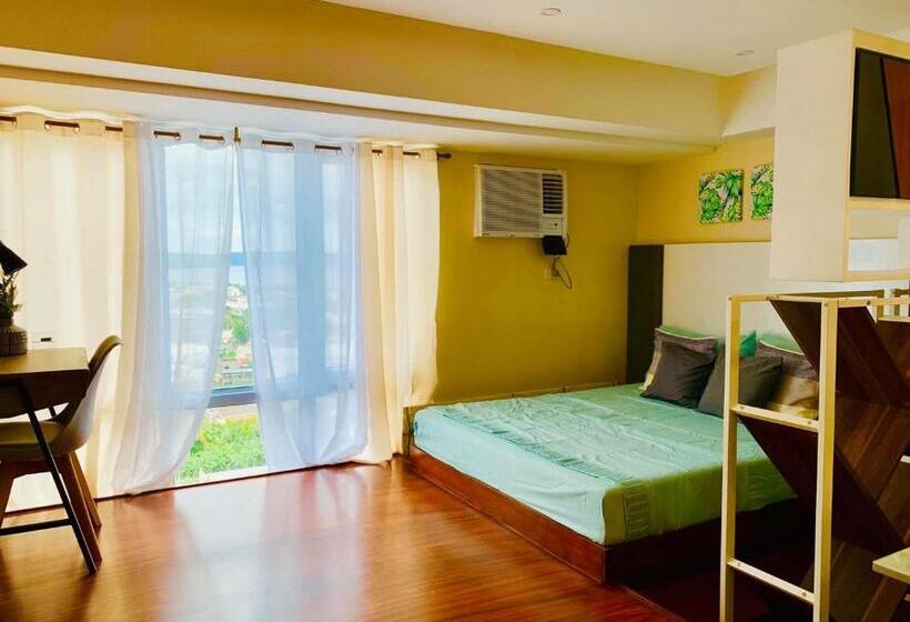Апартаменты 1 Спальня Вид на Море, Feels Like Home Condos Abreeza Place Tower 1 & 2