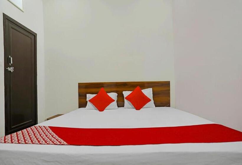 三人经典房间, Oyo Flagship Townhome Inn