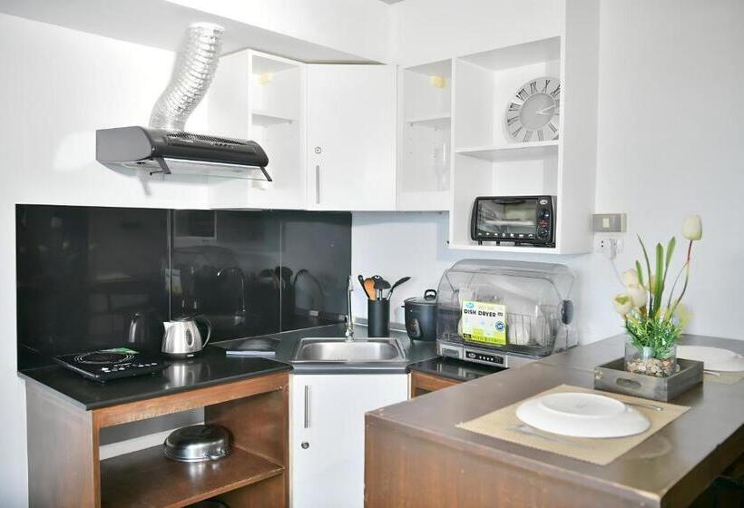 Quarto Deluxe, 1511 Avidatower 4 Atria Iloilo