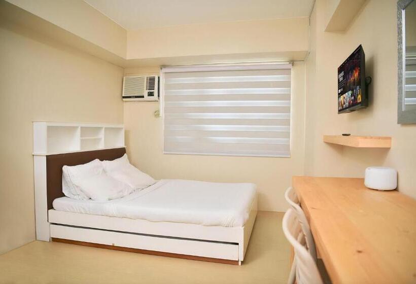 Quarto Estandar, 1511 Avidatower 4 Atria Iloilo