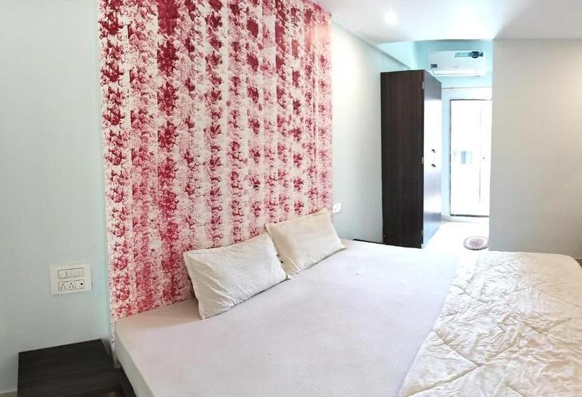 Номер Стандарт, Grey House Guest House