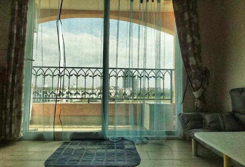 استودیوی استاندارد, Seven Sea Condo